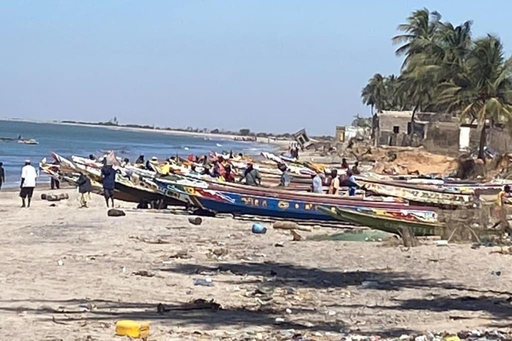 Case Beach Ngalou Sessene Bagian luar foto