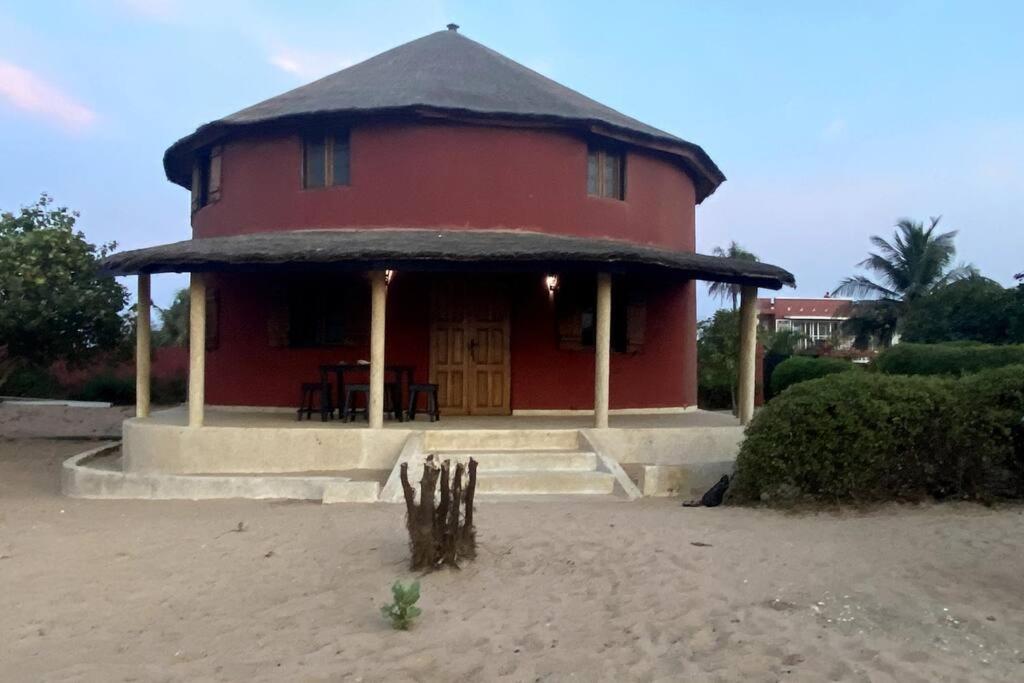 Case Beach Ngalou Sessene Bagian luar foto
