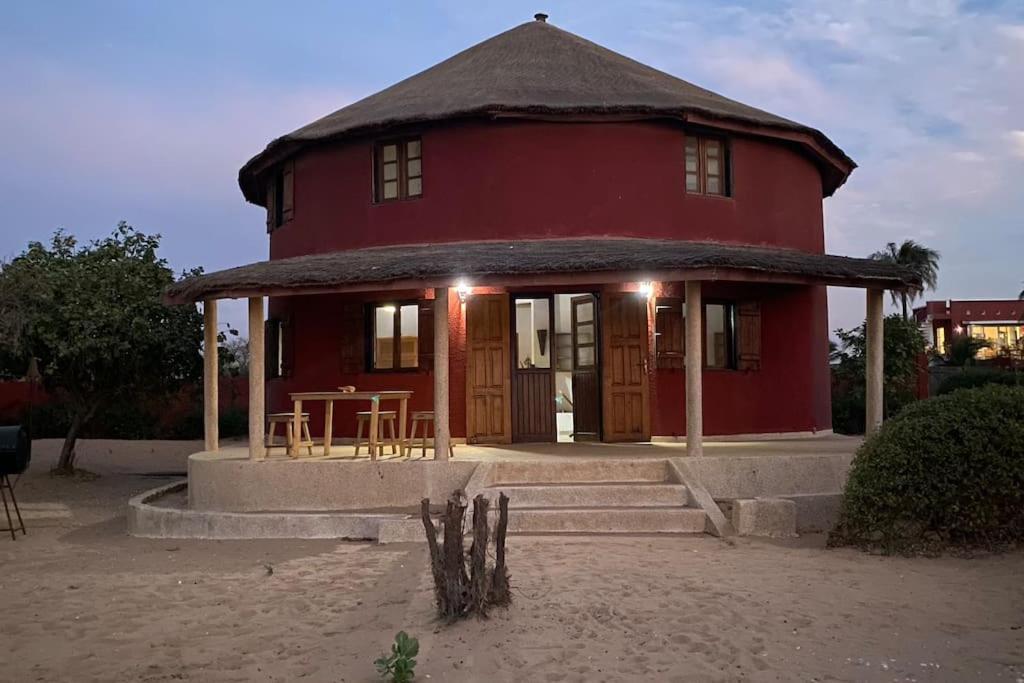 Case Beach Ngalou Sessene Bagian luar foto